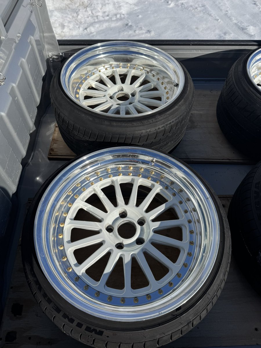 Haru_skyline's tweet photo. i.force FD15SC 買い手つけば売ろうかな。

10.5j-6
R11.5J+8 

PCD114.3

フロントインナーリム、交換済み
クラックなし
傷あり、DMにて

センターキャップ加工

値段まだ未定
質問あればDMまでお願いします https://t.co/Du2hNqxQ4H