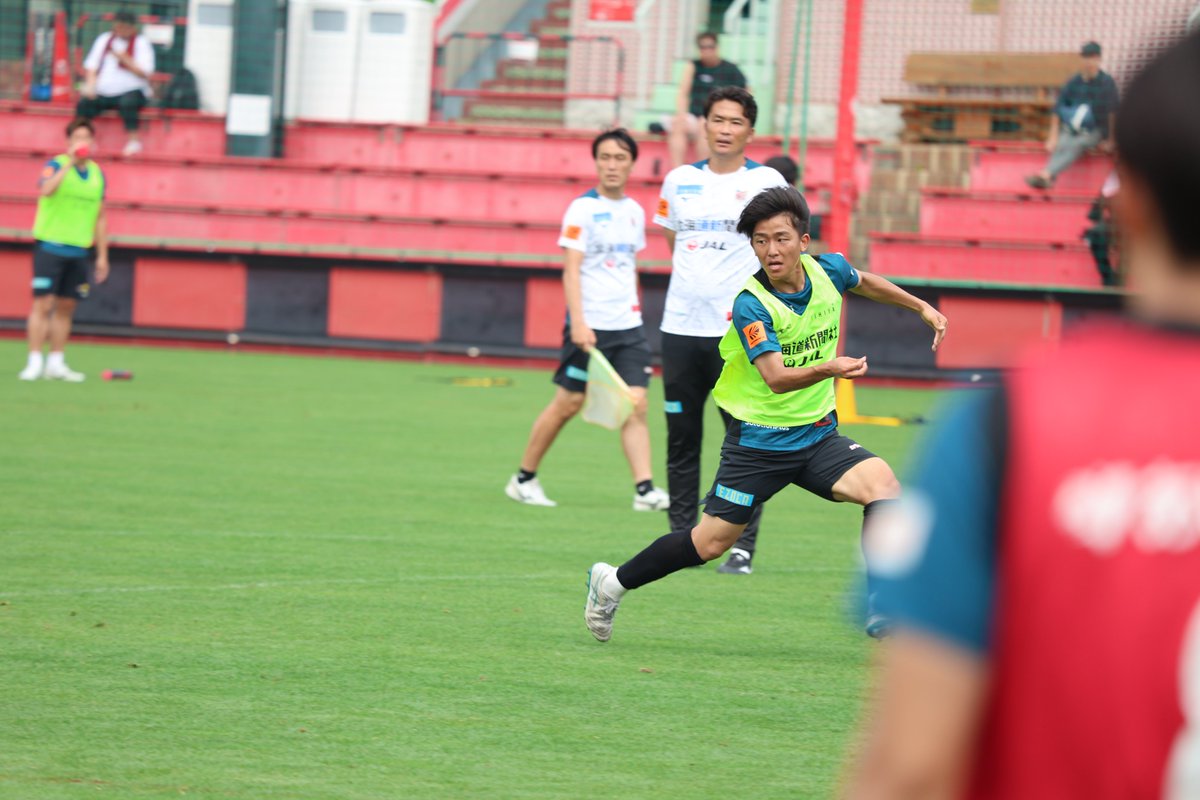 consaofficial's tweet photo. 本日のトレーニングにはU-18から #川崎幹大 選手・ #多田蒼生 選手が参加いたしました👊

#consadole #コンサドーレ 
#FULLCOMMIT https://t.co/9XHAZU3t86