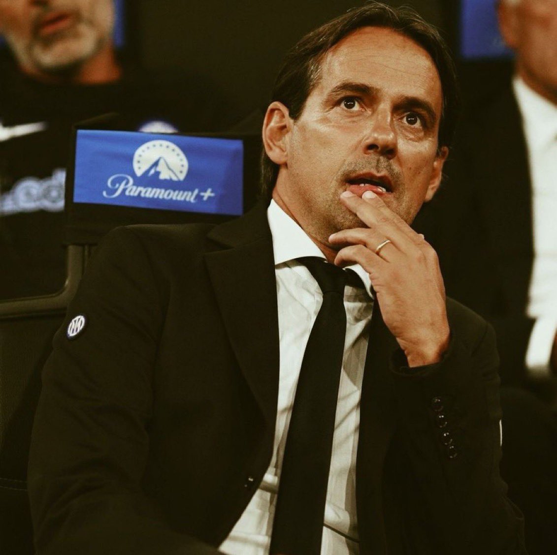 اول الصفقات مدرب تكفونن
الاتحاد لازم يجيب مدرب عالمي زي انزاغي .