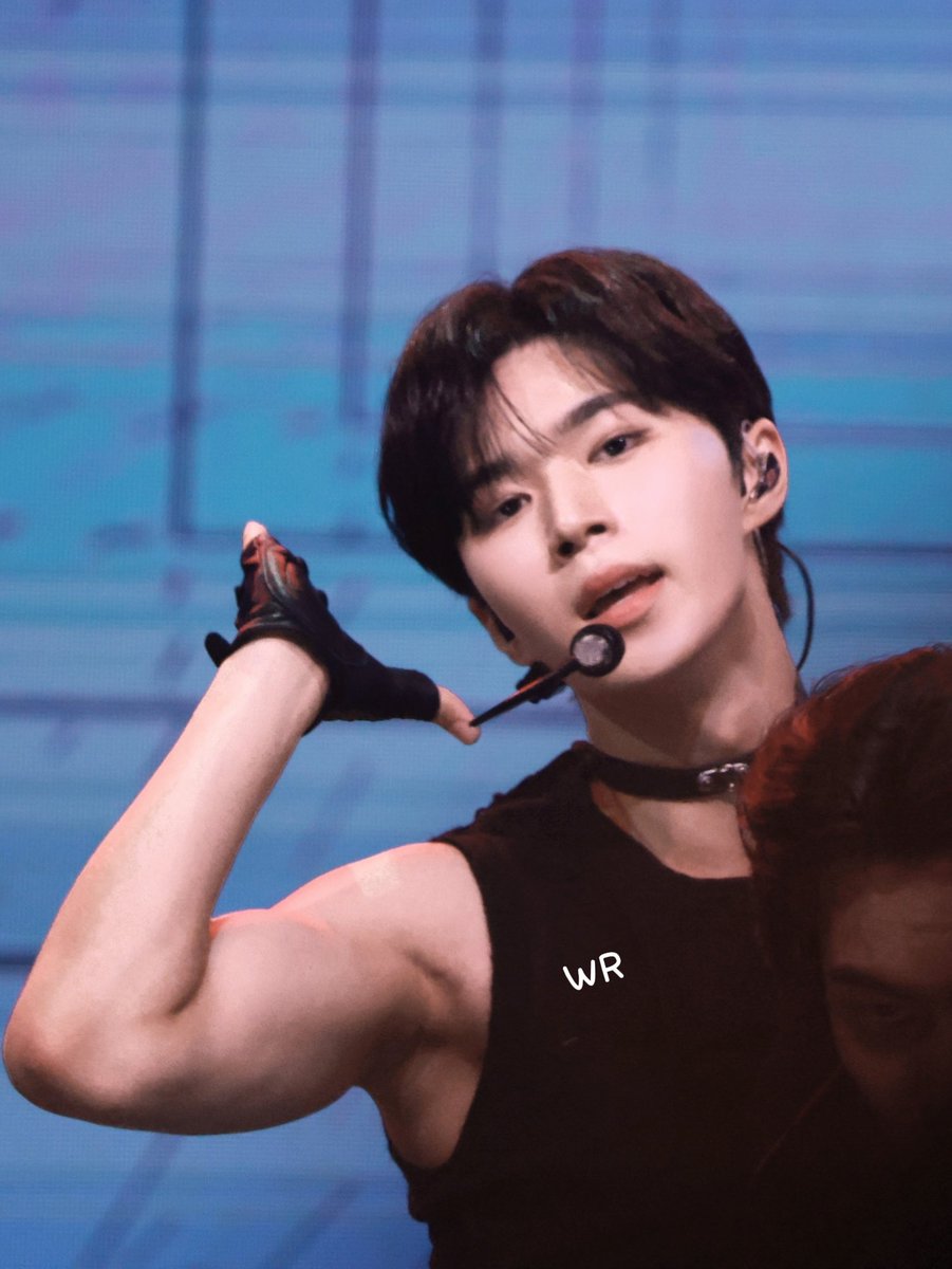 김준서 너무 핫해🖤