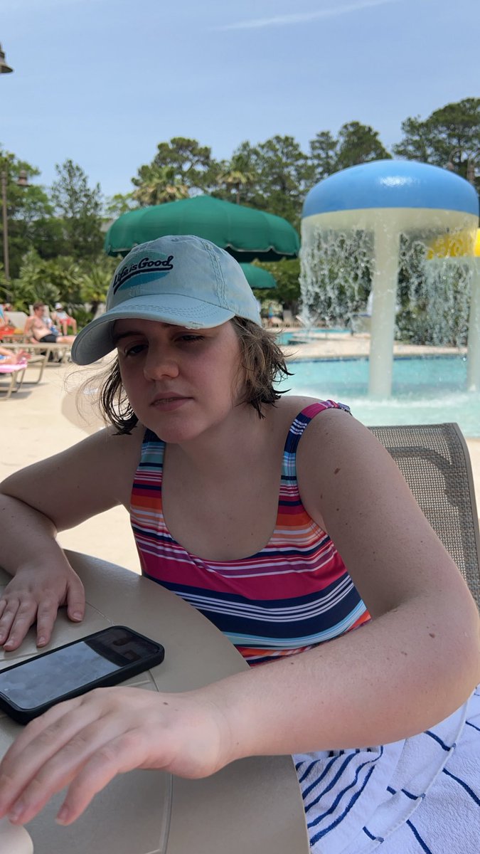 Christi520's tweet photo. Our annual Hilton Head vacay was wonderful, as usual. Stayed longer this time, but Syd decided we were leaving a day ahead of schedule. Sometimes Autism wins. Good thing we drove! 😂 https://t.co/Lg9l9vgiNH