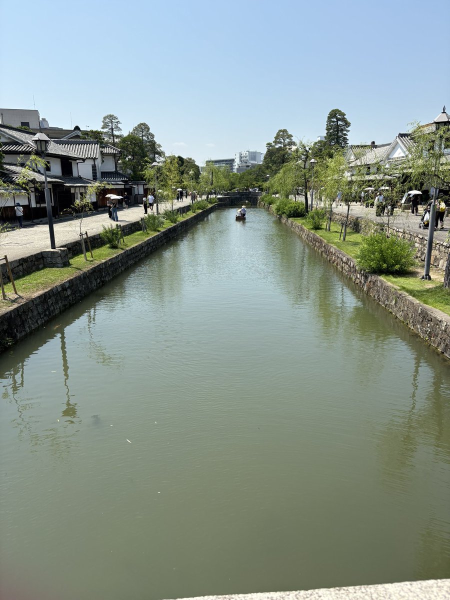 pichu016's tweet photo. 久しぶりのツイート
ぷろゔぉーーくツアーは羽田が当たらず、なぜか金沢と岡山に参加。遠征は疲れるけど観光もできて楽しい☺︎よさんの歌詞カンペ疑惑は今だに気になりますが皆さん相変わらず仲良くて何より。私が地蔵に次ぐ地蔵になった超えるの映像ください。 https://t.co/hNrP8QaNSG
