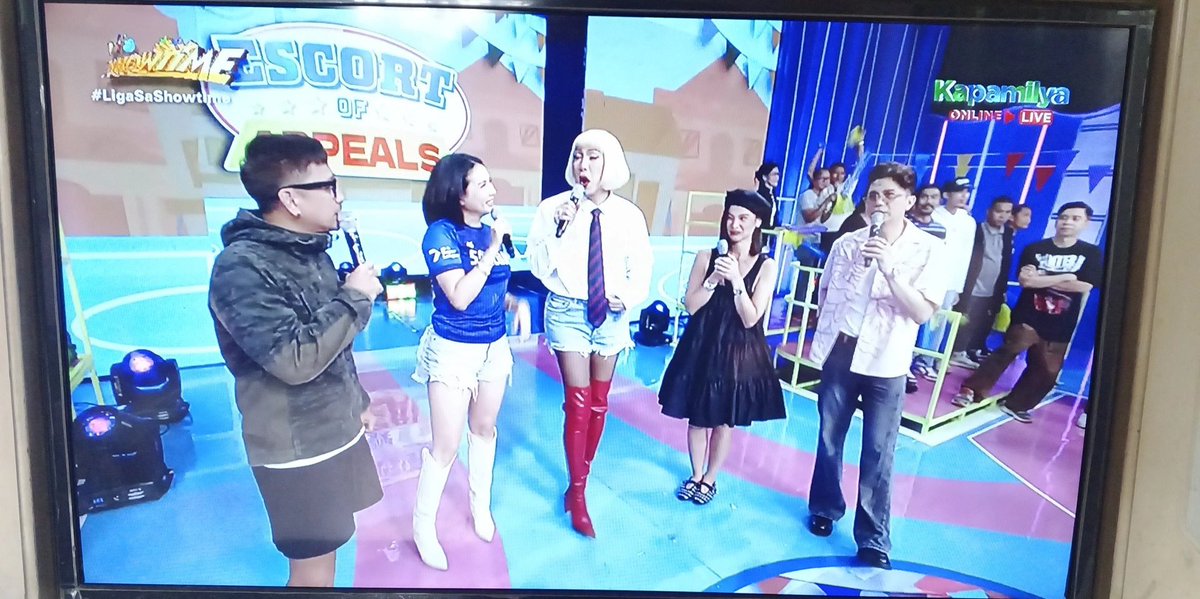 Nathaniel (@reesewhiz) on Twitter photo Nowadays it's kinda rare to see the five of them complete and host the segment altogether at the same time. It's making me emotional. π₯Ή #LigaSaShowtime <a href="/itsShowtimeNa/">It's Showtime</a> <a href="/anakarylle/">karylle</a> <a href="/vicegandako/">jose marie viceral</a> <a href="/annecurtissmith/">Anne Curtis-Smith</a> <a href="/VhongX44/">Vhong Navarro</a> <a href="/jhongsample/">Jhong hilario</a> Nowadays it's kinda rare to see the five of them complete and host the segment altogether at the same time. It's making me emotional. π₯Ή #LigaSaShowtime <a href="/itsShowtimeNa/">It's Showtime</a> <a href="/anakarylle/">karylle</a> <a href="/vicegandako/">jose marie viceral</a> <a href="/annecurtissmith/">Anne Curtis-Smith</a> <a href="/VhongX44/">Vhong Navarro</a> <a href="/jhongsample/">Jhong hilario</a>