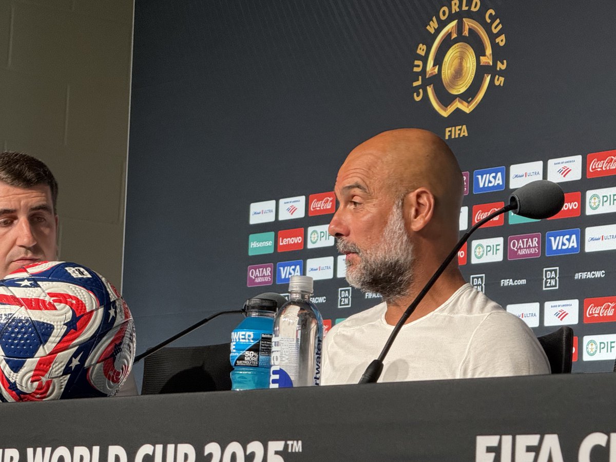 مدرب مانشستر سيتي بيب غوارديولا: 

- مستوى كأس العالم عال جداً .. اريد العودة لمشاهدة المباراة .. بونو انقذ الكثير من الكرات ..
- كنا نرغب بالفوز لكنهم اقوياء نجحوا في المرتدات .. الهلال استحق الفوز ! 

#الهلال_مانشستر_سيتي