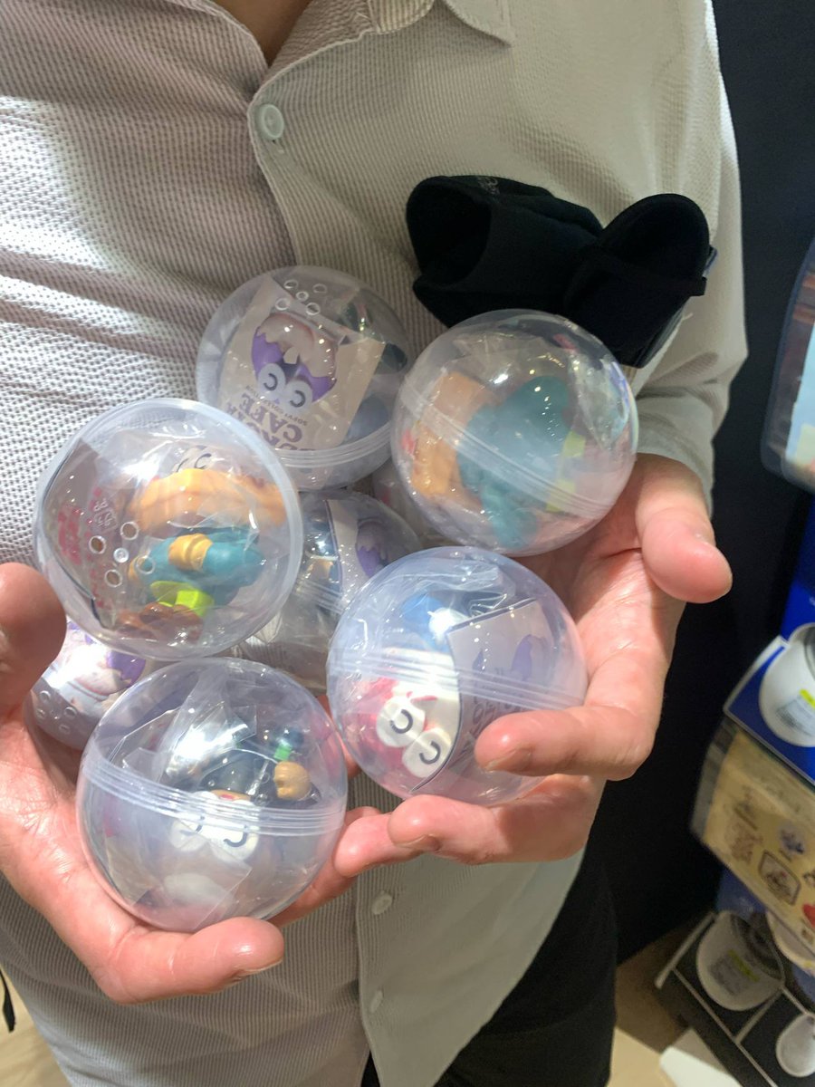 masaka114's tweet image. @sukota_cc さんガチャフルコンプ‼️

カプセル販売スタート前から待機（笑）

店員さんに聞いたら渋谷は今日からみたいです！場所によっては15時くらいから！

#SUKOTA 
#シープラ