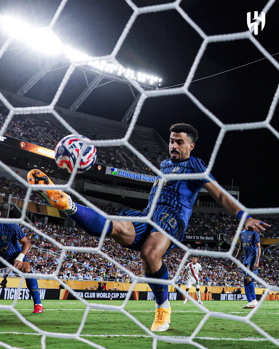 لاجامي يلجم كل من شكك بموهبته ونجوميته ، قدم أداء رجولي عظيم يستحق الثناء والشكر 👏🤍💙