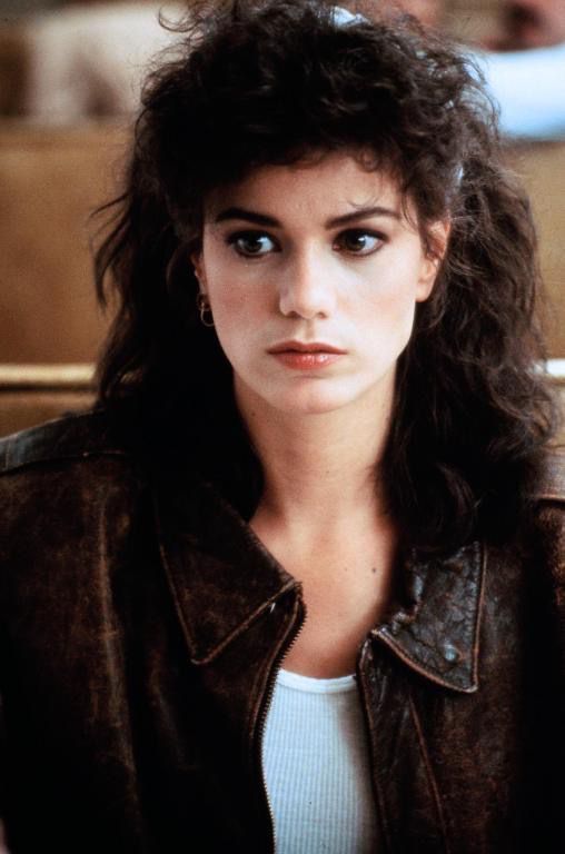 dj_i10's tweet photo. @RetroMoviesDB Linda Fiorentino served as an early crush for her roles in #VisionQuest and the #movie #Gotcha https://t.co/YWzzfDPRN7