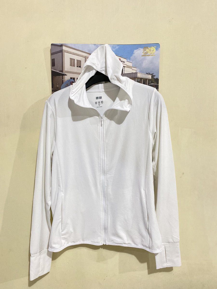 wts pl jaket uv uniqlo airism airsm termurce😍 tweet media