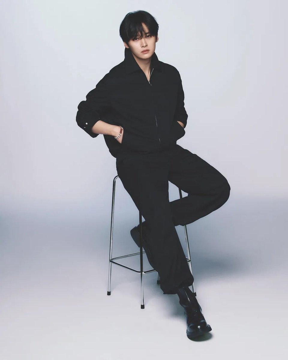 voguejp's tweet photo. グッチが、#StrayKids #リノ をグローバル・ブランドアンバサダーに起用。イタリアのラグジュアリーブランドと、多面的な魅力を放つリノの新たなタッグに注���。#LeeKnow #리노
https://t.co/Md9k28zbZ2 https://t.co/BvwvYDf8mU