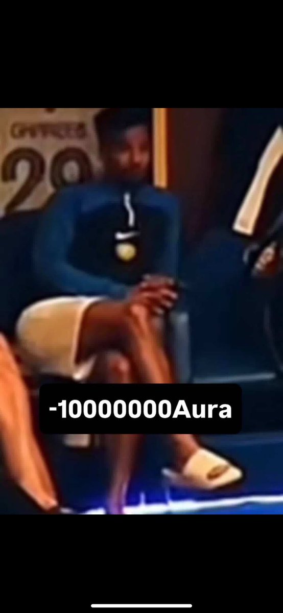 الروشني لا هو اللي نام بدري ولا هو اللي طقطق علينا :