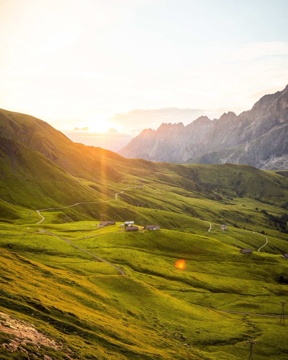 Let's begin this adventure called summer ☀️
It's July and Summer has arrived in all corners of the Grindelwald valley ⛰️
This one goes out for all the long summer nights, early morning hikes and bike tours 🚵‍♀️ 
Summer, we've missed you ✨

📸 instagram.com/wanderblondies/
#grindelwald