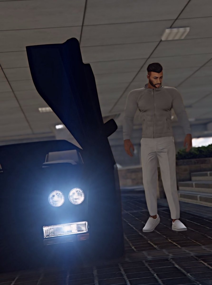 M A K I N G  M O V E S 💸
📍VON CRASTENBURG HOTEL