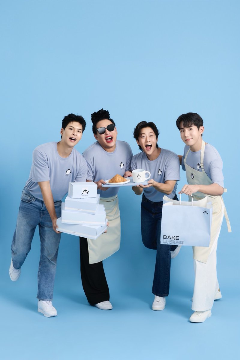 webstarupdate's tweet photo. “น้องแดน” ทุ่มเต็มที่!! เปิดร้าน “BAKE URBAN”
ชวนปักพิกัดเช็คอินความอร่อยชูเอกลักษณ์โดดเด่นเฉพาะตัว
#น้องแดน 
#bakeurban
#ปังกวิ้น
>> https://t.co/mV3x3aqQWL 

พร้อมเปิดพื้นที่ให้คนรักขนมเบเกอรีได้ปักหมุดเช็คอินลิ่มลองความอร่อยกับร้าน “BAKE URBAN”คาเฟ่ & เบเกอรีของ “แดน” (คิม อินฮยอน) ยูทูบเบอร์น้องเล็กสุดฮอตจากช่อง 컬렌 Cullen HateBerry   ที่ทุ่มเทใส่��วามตั้งใจลงไปเต็มร้อยในการสร้างพื้นที่อันอบอุ่น ตกแต่งในสไตล์มินิมอลกับโทนสีฟ้าพาสเทสที่สอดคล้องกับเจ้า “ปังกวิ้น” มาสคอตสุดคิ้วท์ เพื่อสื่อถึงความน่ารัก ขี้เล่น และความใส่ใจ โดยถูกออกแบบมาเป็นพิเศษเพื่อความโดดเด่นและสะท้อนตัวตนของร้านได้เป็นอย่างดี มากกว่านั้นคือ “BAKE URBAN” ตั้งใจที่จะรังสรรค์และพิถีพิถันในการเลือกวัตถุดิบ เพื่อให้ได้รสชาติที่จะสร้างรอยยิ้มใจฟูตั้งแต่คำแรกที่ได้ทาน

 ซึ่งลูกค้าสามารถเพลิดเพลินกับขนมอบสดใหม่ ไปจนถึงเครื่องดื่มคุณภาพ กับเมนูสุดว้าวที่ไม่เหมือนใคร   ในราคาที่ทุกคนสัมผัสได้ อาทิ ครัวซองต์รสเยี่ยมกรอบนอกนุ่มใน หรือแม้กระทั่งการชูเอกลักษณ์โดดเด่น   เฉพาะตัวอย่าง ครัวซองต์กะเพรา ไปจนถึง���รัวซองต์อินจอลมีที่มีไส้เป็นแป้งต๊อกเหนียวๆนุ่มๆคลุกเคล้ากับผงถั่วและโรยหน้าด้วยอัลมอนด์กรุบกรอบ หรืออีกหนึ่งเมนูพิเศษคือขนมปังหอมกรุ่นที่กรอบนอก นุ่มใน ผสมผสานกับความหวานหอมของข้าวหลามที่ลงตัว นอกจากนั้นยังมีเมนูเค้กหลากหลายรสชาติ ไปจนถึง พุดดิ้งแสนอร่อย และไอศกรีมที่ทำสดใหม่ทุกวัน ในส่วนของเครื่องดื่มกับการเลือดสรรเมล็ดกาแฟคัดพิเศษ พร้อมด้วยเ��นูเครื่องดื่มที่คิดค้นสูตรขึ้นเองเฉพาะตัว โดยจะมีเมนูใหม่ๆ มาให้ลิ้มลองทุกเดือน ซึ่งทั้งหมดนี้คือการนำแรงบันดาลใจจากรสชาติแบบไทยและเกาหลีมาสร้างสรรค์เป็นเมนูใหม่ที่ไม่สามารถหาทานได้จากที่อื่น  โดยผ่านการรังสรรค์จากทีมเชฟและบาริสต้ามืออาชีพที่ใส่ใจในทุกรายละเอียด พร้อมตอกย้ำถึงคุณภาพให้      ทุกความอร่อยเป็นยิ่งกว่าคำว่า hand made แต่ทุกอย่างทำขึ้นมาด้วย��จ เพื่อมอบความสุขให้กับทุกคนที่ได้ทาน

สามารถปักหมุดแวะไปลิ้มลองขนมแสนอร่อยพร้อมกับเครื่องดื่มรสเยี่ยมกันได้แล้ววันนี้ที่  ร้าน “BAKE URBAN” ตั้งอยู่ที่อ่อนนุช ซอย 7 เปิดบริการทุกวัน ตั้งแต่ 7.00-19.00 น. หรือติดตามข่าวสารเพิ่มเติมได้ที่ Instagram: @bakeurban หรือ LINE Official: @bakeurban