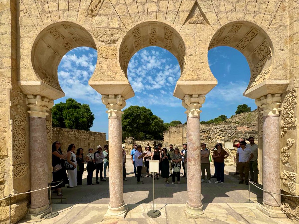 Enhorabuena <a href="/CAMedinaAzahara/">CA Medina Azahara</a> por ese VII aniversario de la declaración como #PatrimonioMundial por el que seguís trabajando día a día

Gracias a su director Antonio Vallejo y equipo 👏🏻👏🏻👏🏻

🌿 #AndalucíaesCultura
🏛️ #PatrimonioCulturalAndaluz
💚 #LaCulturaNosHizoLoQueSomos