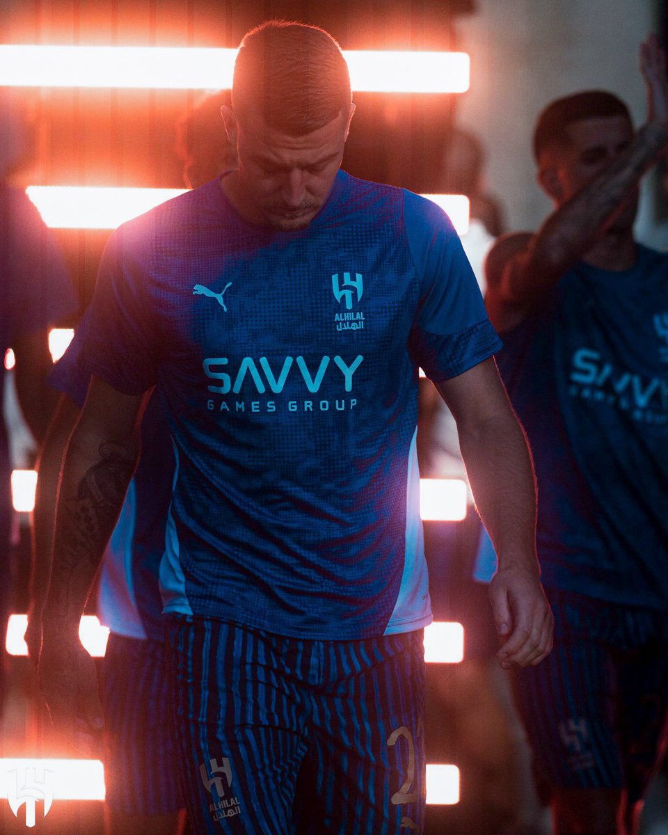 عمرو tweet media