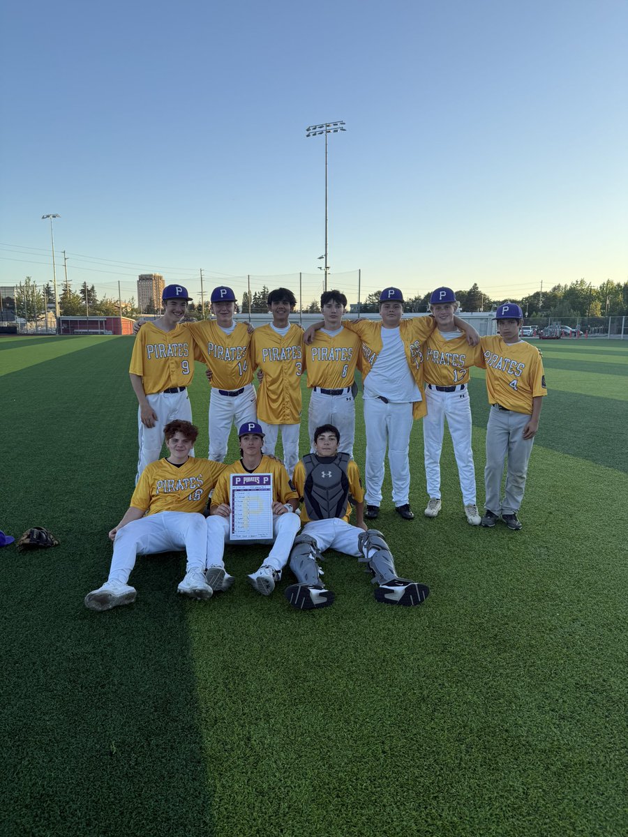 HAnderson_9's tweet photo. 16-5 Pirates! #TimeOnTask https://t.co/gT6atWOEEE