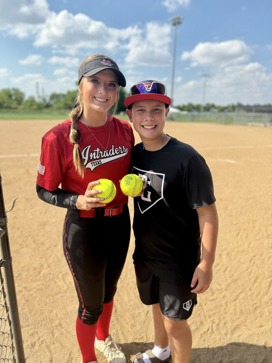 Macey Frank tweet media