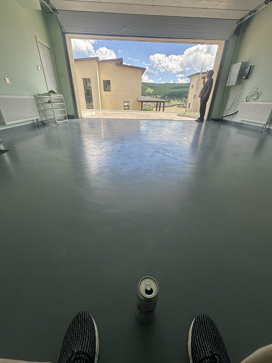 Граж сэрүүхэн байна