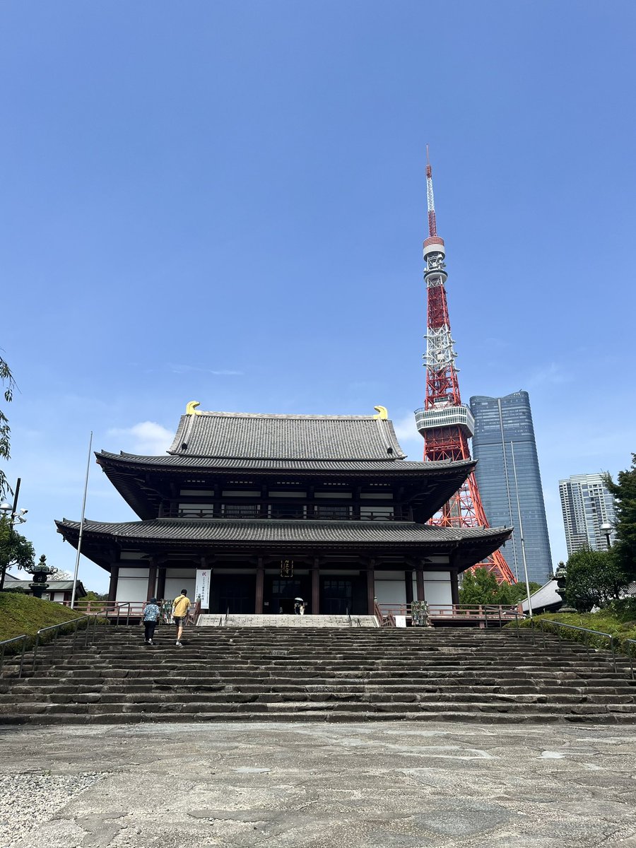 eplus_hanawa's tweet photo. 6月お疲れ様でした
今日から2025年後半戦

とっても濃い前半戦でした。、
残り半年もよろしくお願いいたします！

#ついたち参り
#滝汗 https://t.co/KWo1hD1GcS