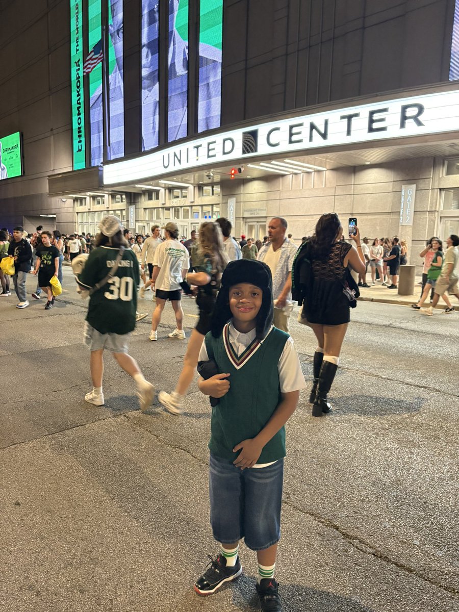 where RED at tweet media