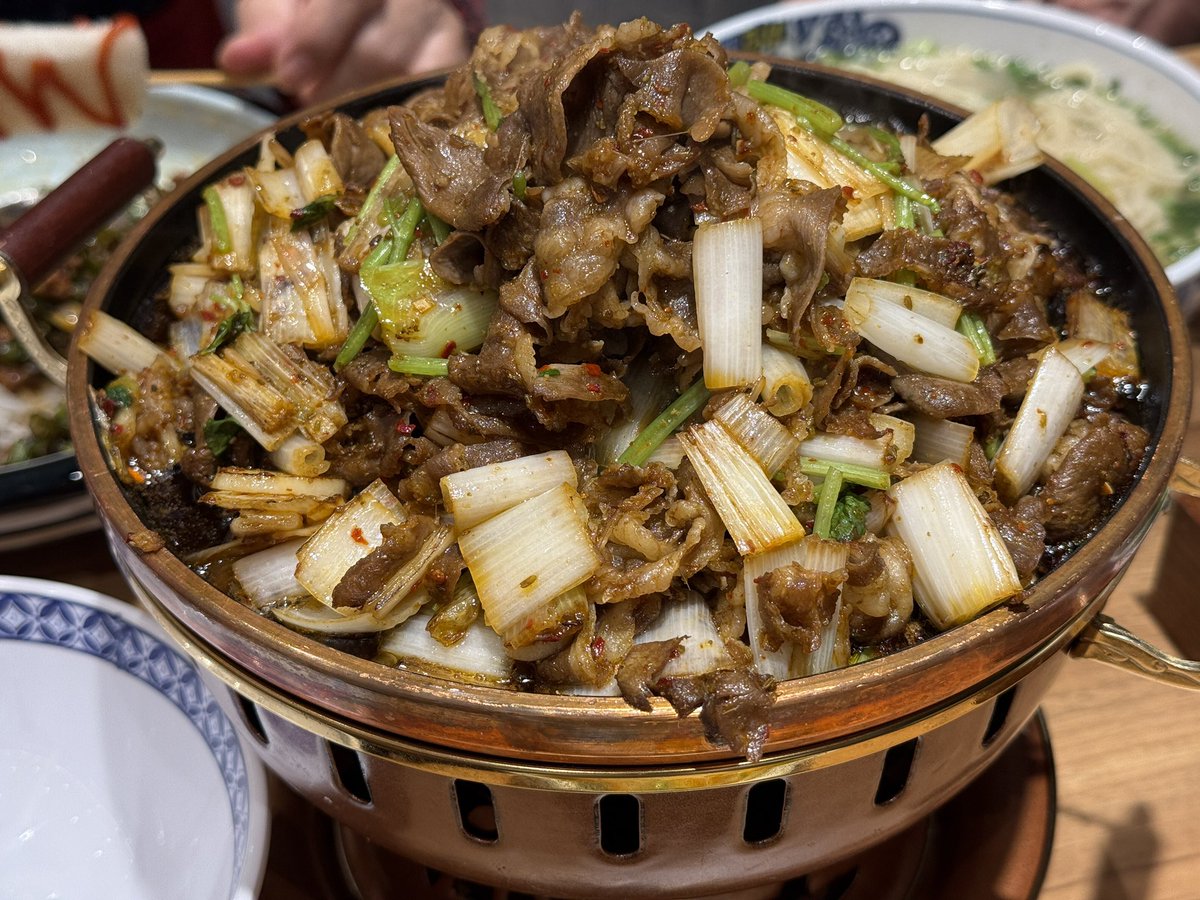 西部马华的酱爆鸡丁可以说是北京最好吃的，没有之一。