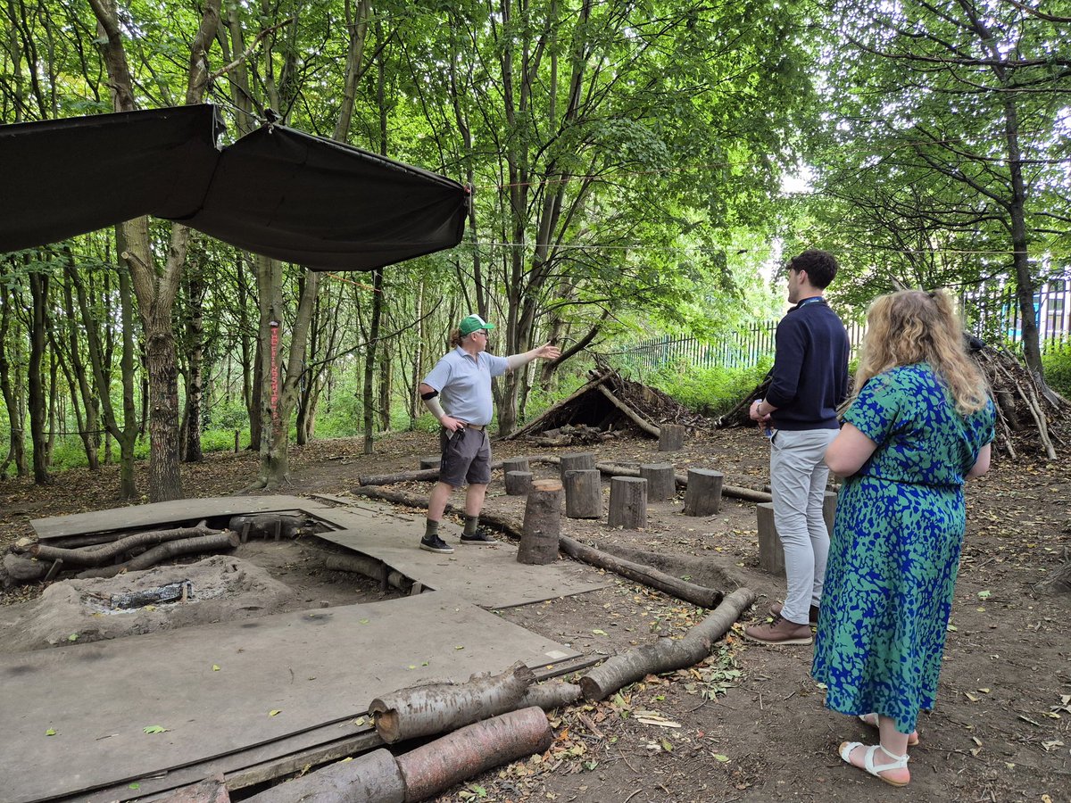 TheYorkshireRo2's tweet image. Thank you to @UBHSCHOOL, who hosted our Exceed SCITT primary trainee visit this morning. The 5-11 trainees were delighted to meet the animals & visit the Forest School, as well as learn about the academic & holistic approaches embedded across the secondary school experience.