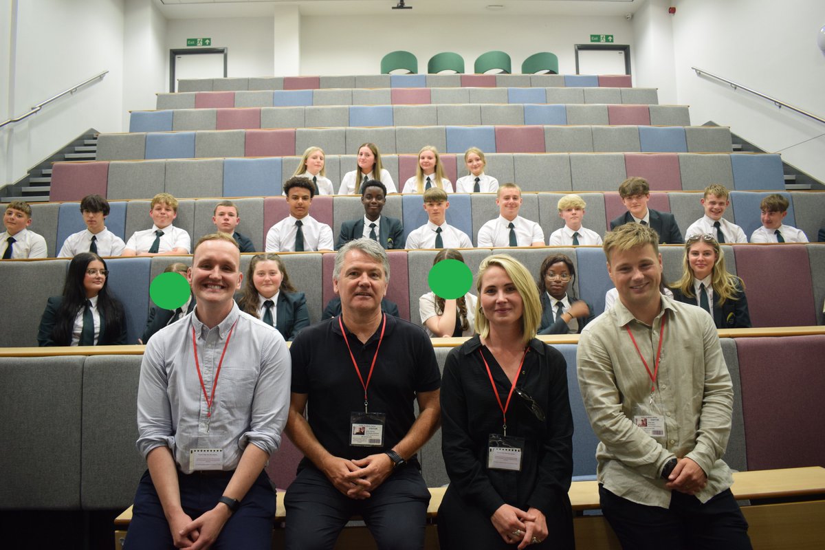 TrinityAcademyH's tweet image. Some of our Year 10 students had the opportunity to meet with Bradshaw Advisory and gain insight into diverse career paths, real-world experiences and valuable advice for shaping their futures. Inspiring conversations that can spark ambition and curiosity. 👏👨‍🎓