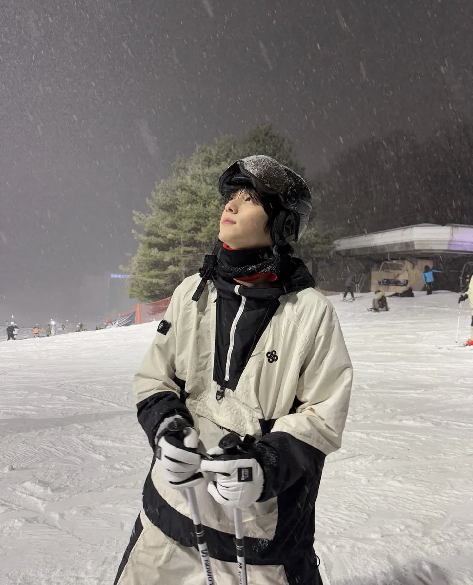 ris_miu's tweet photo. スビンってギリ付き合ってるかと錯覚しそうな100点の素材あげてくれるから好き https://t.co/SOs8ziO2l9