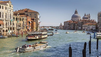 RegioneVeneto's tweet image. Il Consiglio Regionale ha approvato la Legge Regionale n. 8 del 24.6.2025 "Modifiche e integrazioni alla L.R. 25/1998 "Disciplina ed organizzazione del trasporto pubblico locale" e successive modificazioni e relative disposizioni transitorie e finali."
url.regve.it/r/LR_8-25