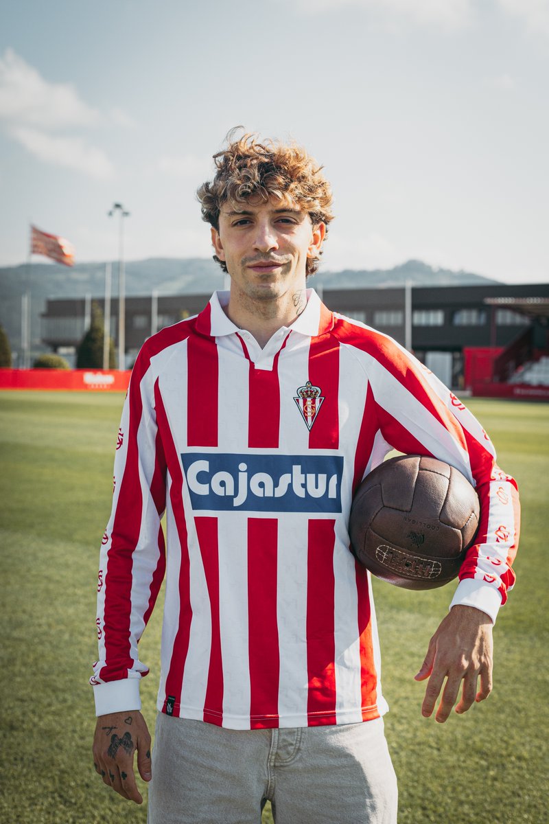 ✨​​😁​ He stays at home.

#RealSporting