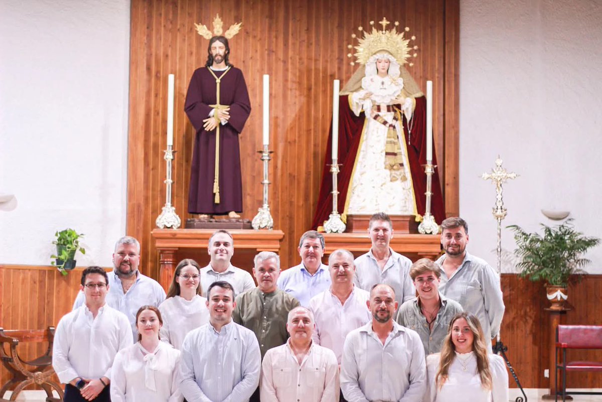 Damos la enhorabuena a N.H.D. Miguel Ángel Sevillano por su renombramiento como Hermano Mayor de la Hermandad @doloresdetorreblanca .

Que la imagen de María en la advocación de Los Dolores y Nuestro Padre Jesús Cautivo les guíe por el buen camino.