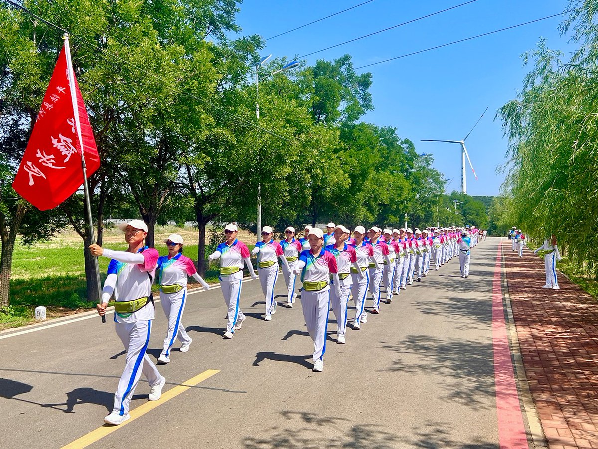 ShutterLife888's tweet photo. Recently in Fengkou Village, Zhangdian Town, Pinglu County, Yuncheng, a lively fitness walk drew over a thousand participants. Locals and enthusiasts embraced nature and celebrated rural revitalization through healthy living.
#Pinglu #FitnessWalk #RuralRevitalization https://t.co/LbEoDzTYEx