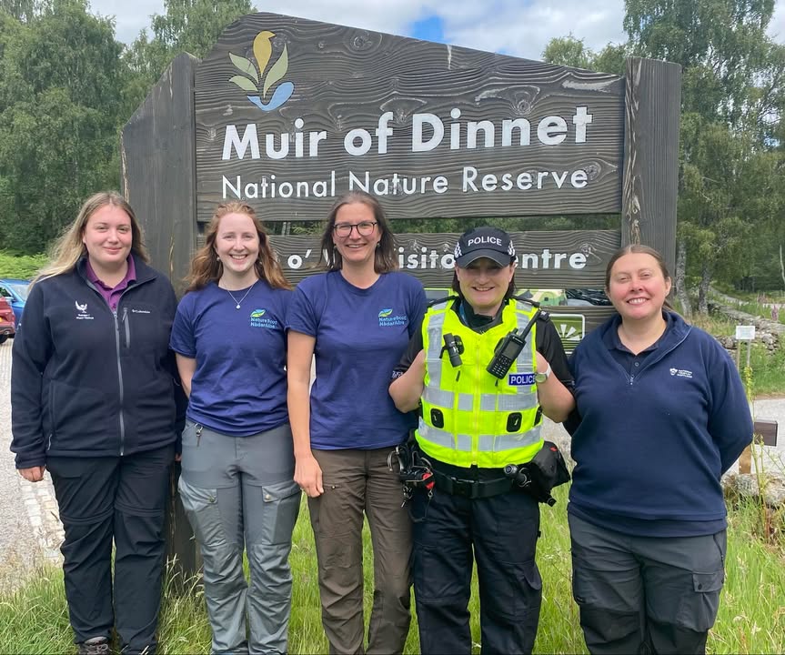 NatureScot's tweet image. Police Scotland officers will join rangers & reserve staff to help encourage responsible access in Deeside this summer. Joint patrols will take place at weekends at Muir of Dinnet National Nature Reserve, Cambus O’ May & Mar Lodge Estate in July/August: nature.scot/responsible-ac…