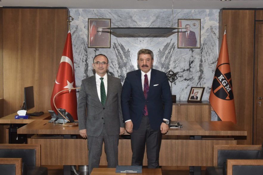 📍Karayolları Genel Müdürlüğü

Karayolları Genel  Müdürümüz Sayın Ahmet GÜLŞEN’i makamında ziyaret ederek ilimizin taleplerini ilettik, yapılan çalışamalar hakkında bilgi aldık. 

1- ŞIRNAK ŞUBE ŞEFLİĞİ 
- 98. Şube Şefliği için imar planı onaylandı, 2026 yılı sonunda tamamlanması