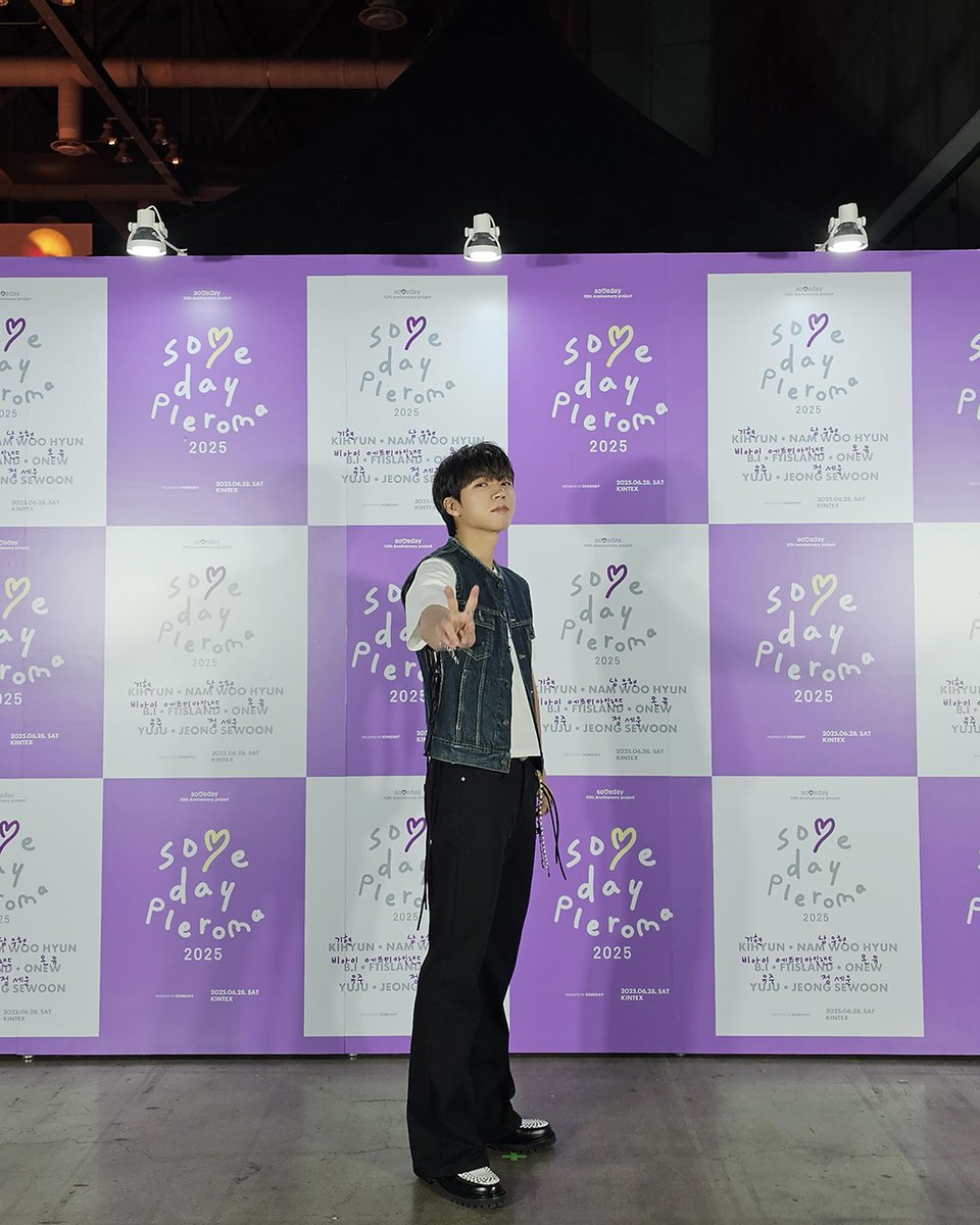somedayfestival tweet picture