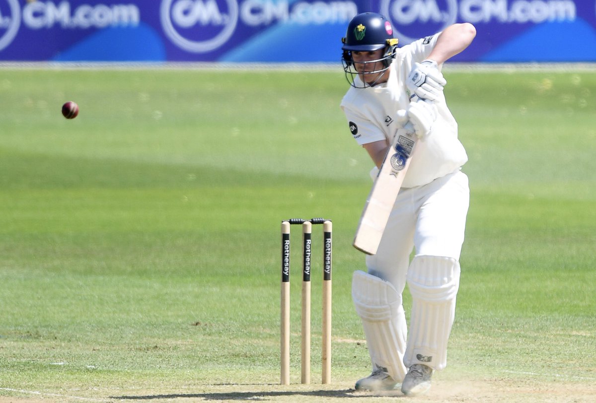 BBC Sport Wales (@bbcsportwales) on Twitter photo 🏏CRICKET COMMENTARY❗️
Day 2️⃣, Cardiff #BBCCricket 
Glamorgan 228-4 (Kellaway 55*, Ingram 52*) 🆚 Gloucestershire 380
Story so far 👉🏽 bbc.co.uk/sport/cricket/…
Live 11:00 BST 🎙️👉🏽bbc.co.uk/sport/cricket/… 🏏CRICKET COMMENTARY❗️
Day 2️⃣, Cardiff #BBCCricket 
Glamorgan 228-4 (Kellaway 55*, Ingram 52*) 🆚 Gloucestershire 380
Story so far 👉🏽 bbc.co.uk/sport/cricket/…
Live 11:00 BST 🎙️👉🏽bbc.co.uk/sport/cricket/…