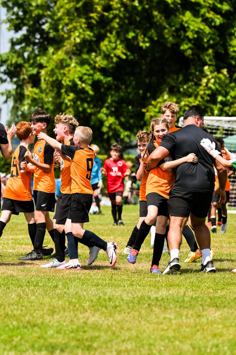 TorquespeedYFC's tweet image. HUGE CONGRATULATIONS to our U11 (soon to be U12) Leopards who won the @maldonsaintsyfc tournament on Saturday 🏆

Congratulations to you all on a fantastic achievement 🤩

#youthfootball #essex
#tornamentfootball #torquespeedfc #leopards #thatwinningfeeling