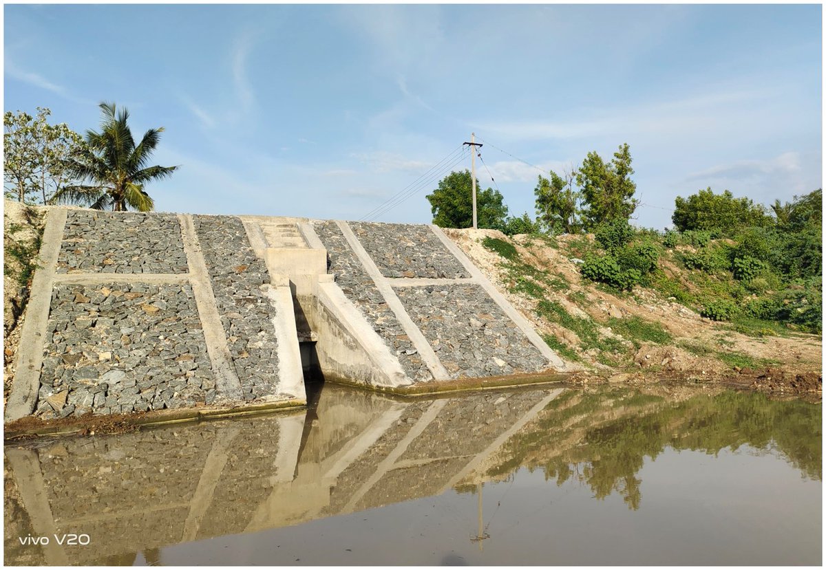 TNIAMProject's tweet image. Rehabilitation and Modernisation of Enthal Tank- Revetment after Execution at Sluice No.1
Block: Polur
District: Tiruvannamalai
Sub basin: Cheyyar
@Worldbank @WorldBankWater @WBPubs @WorldBankIndia @WBG_Climate @tamilnadu_wrd
#ArtificialRechargeWells
#FloodProtection…