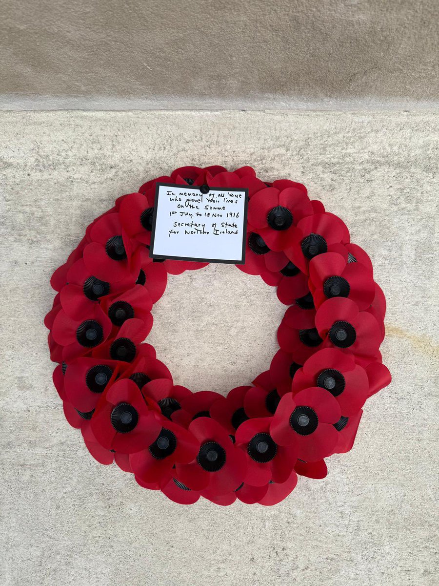 hilarybennmp's tweet image. Ahead of today’s commemorations in Northern Ireland, this morning I paid my respects to all those who gave their lives at the Battle of the Somme. Let us always remember the ultimate sacrifice made by so many on our behalf.
