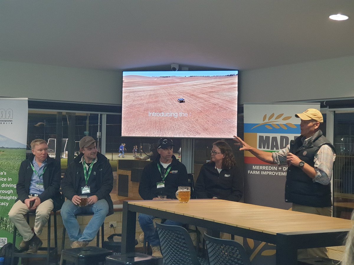 What a panel - Mick, Jordy, Bindi and Tim! Sundowner celebration to finish the Grain Automate at Merredin with <a href="/SPAA_Inc/">PrecisionAgAus(SPAA)</a> &amp; <a href="/WANTFA_farming/">WANTFA</a>. Thankyou everyone!