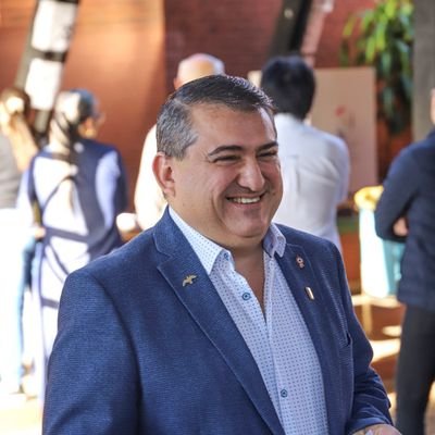 Enrique Riera viendo cómo imputan al intendente de Encarnación por la muerte de dos personas.