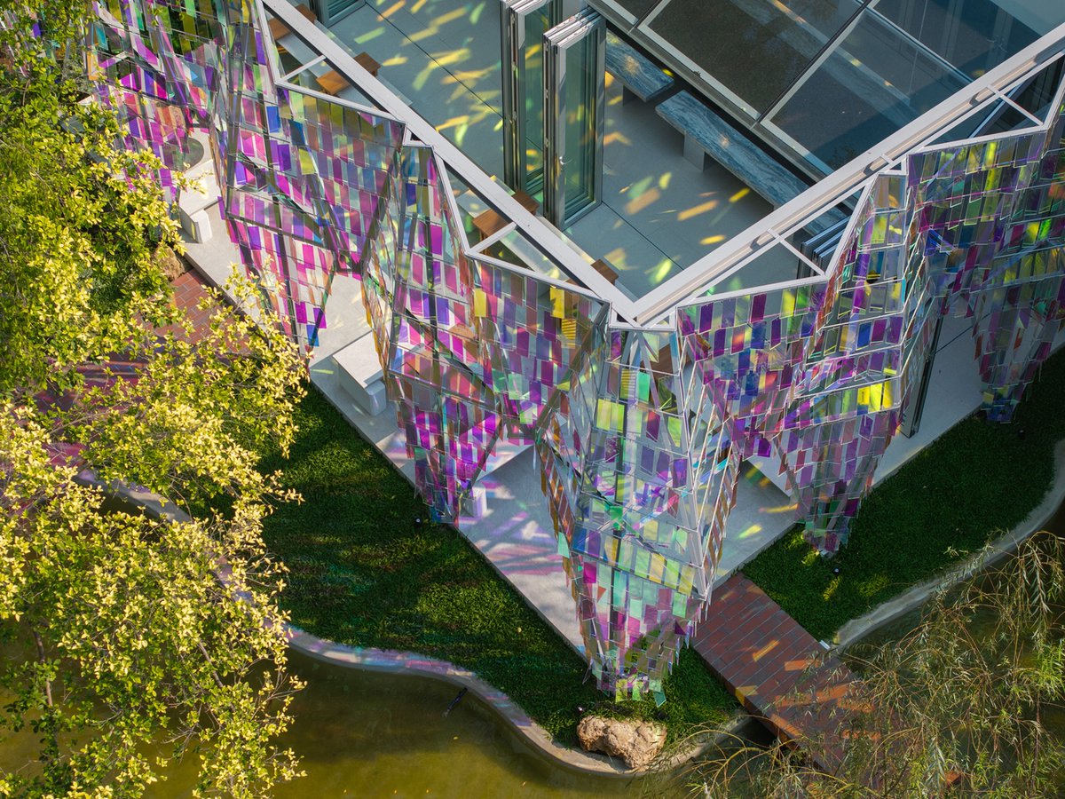 Through geometry, materiality, and light, The Facets Cafe captures the essence of gemstones, creating a cohesive and sensorial spatial experience ow.ly/z4XY50WiOM4