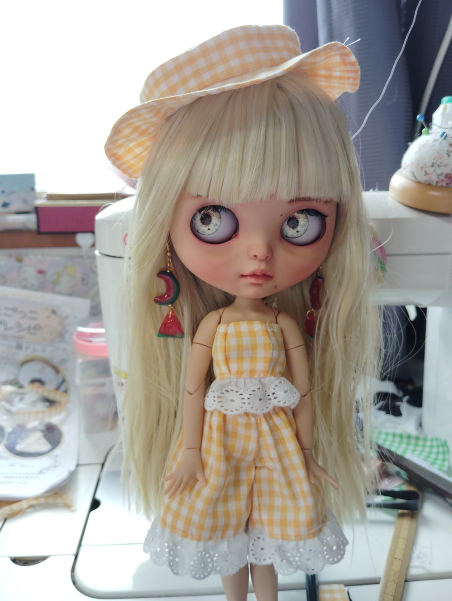 夏〜だね😊
お安く販売予定(*≧∀≦*)3枚目は、オークションにて販売中〜☺