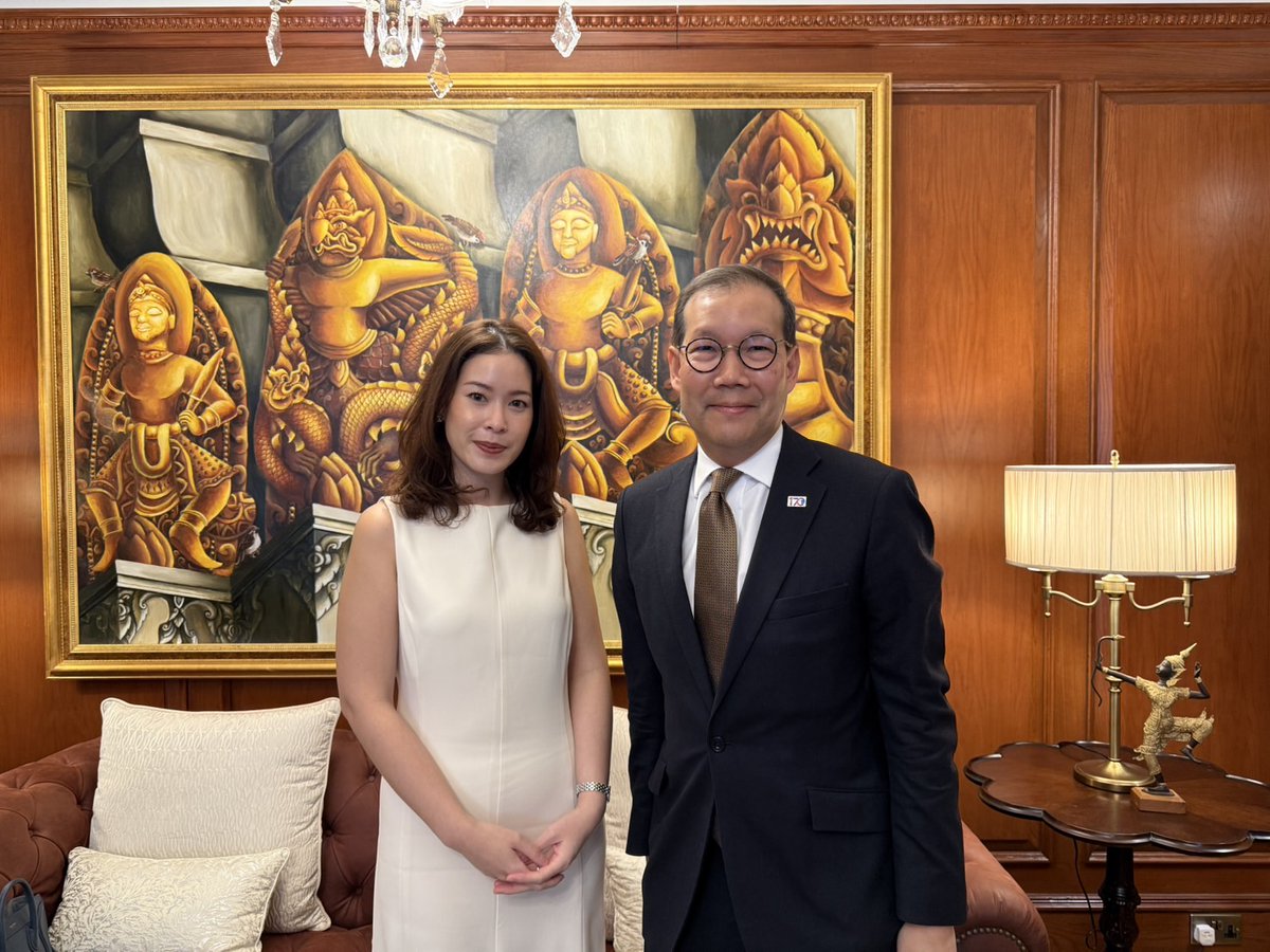 On 26 June, Amb. welcomed Ms. Pinyapa Somphong, Chair of the British Chamber of Commerce Thailand (BCCT). The meeting focused on strengthening cooperation between RTE and BCCT, exchanging views on trade and investment and collaboration on future activities.