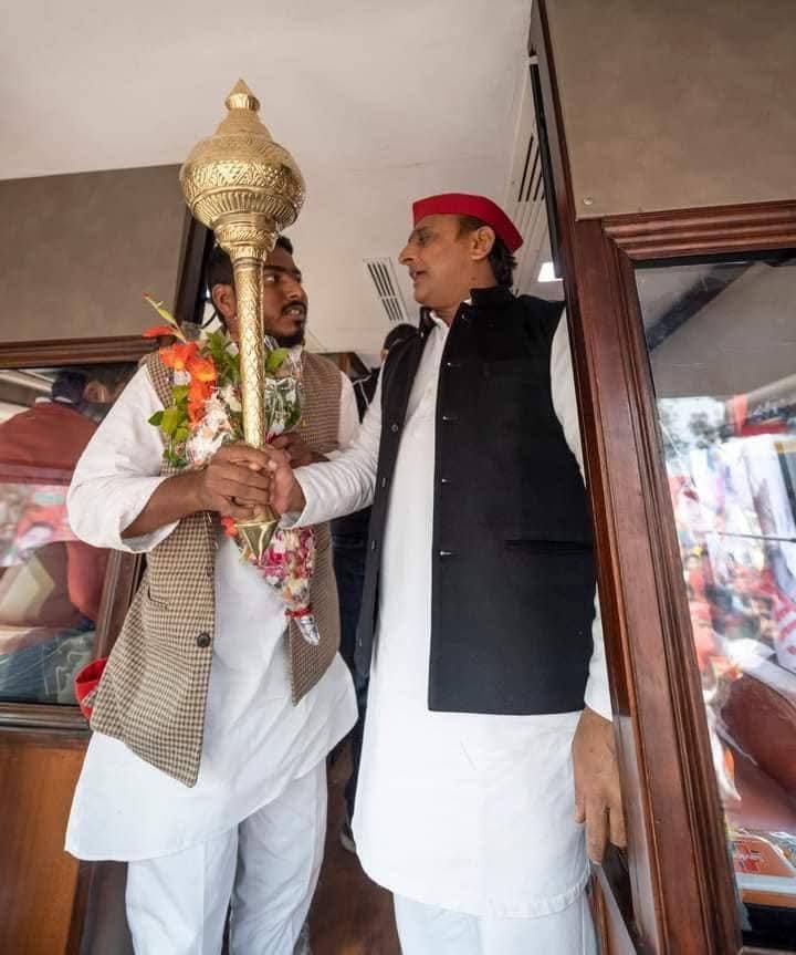 Jwala Prasad Yadav (@jwalapr63086419) on Twitter photo देश के करोड़ों छात्र-नौजवानों, किसानों, पिछड़े वर्गों, अल्पसंख्यकों, अनुसूचित जाति और दलित समाज की उम्मीद व विश्वास के प्रतीक, PDA के नायक, समाजवादी पार्टी के राष्ट्रीय अध्यक्ष आदरणीय श्री अखिलेश यादव जी को जन्मदिन की हार्दिक शुभकामनाएँ एवं ढेरों बधाई। <a href="/yadavakhilesh/">Akhilesh Yadav</a> देश के करोड़ों छात्र-नौजवानों, किसानों, पिछड़े वर्गों, अल्पसंख्यकों, अनुसूचित जाति और दलित समाज की उम्मीद व विश्वास के प्रतीक, PDA के नायक, समाजवादी पार्टी के राष्ट्रीय अध्यक्ष आदरणीय श्री अखिलेश यादव जी को जन्मदिन की हार्दिक शुभकामनाएँ एवं ढेरों बधाई। <a href="/yadavakhilesh/">Akhilesh Yadav</a>