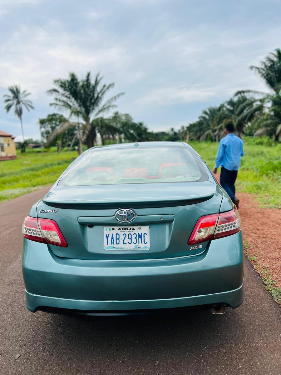 Super Neatly Used Toyota Camry 
With Original Custom Duty 
Going For 9M.
Whatsapp/Call: 09110164025