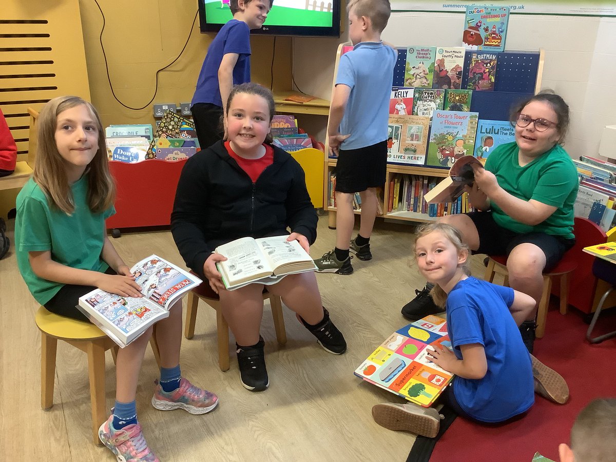 We had lots of fun exploring all the books that the library has to offer! #ThattoPrim_reading