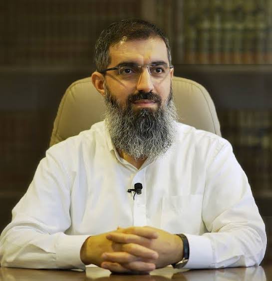 ⭕️ Halis Bayancuk Hoca’dan Leman Dergisi’ne Destek Veren Tüm Kemalistlere Çağrı:

“Madem ifade özgürlüğünden yanasınız, buyurun birlikte 5816 No'lu maddenin kaldırılmasını talep edelim ve içinizde önderine güvenenlerle tartışalım. Biz Allah Resûlü'nü her platformda savunmaya