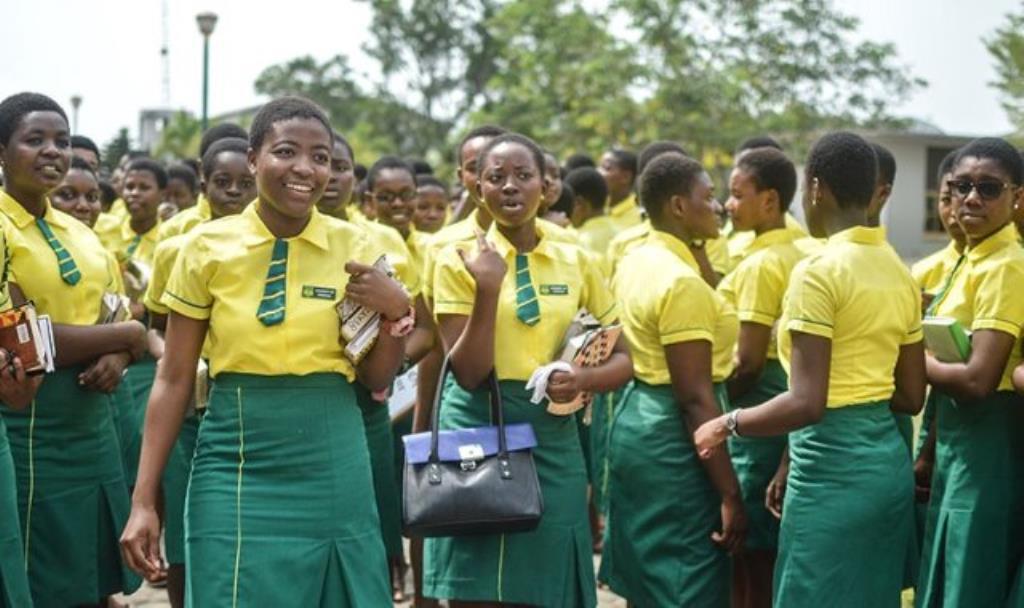 No, Free SHS has not been cancelled.
The directive was for uniforms, not for parents to start paying fees.

Read here:
ghana.dubawa.org/misleading-the…