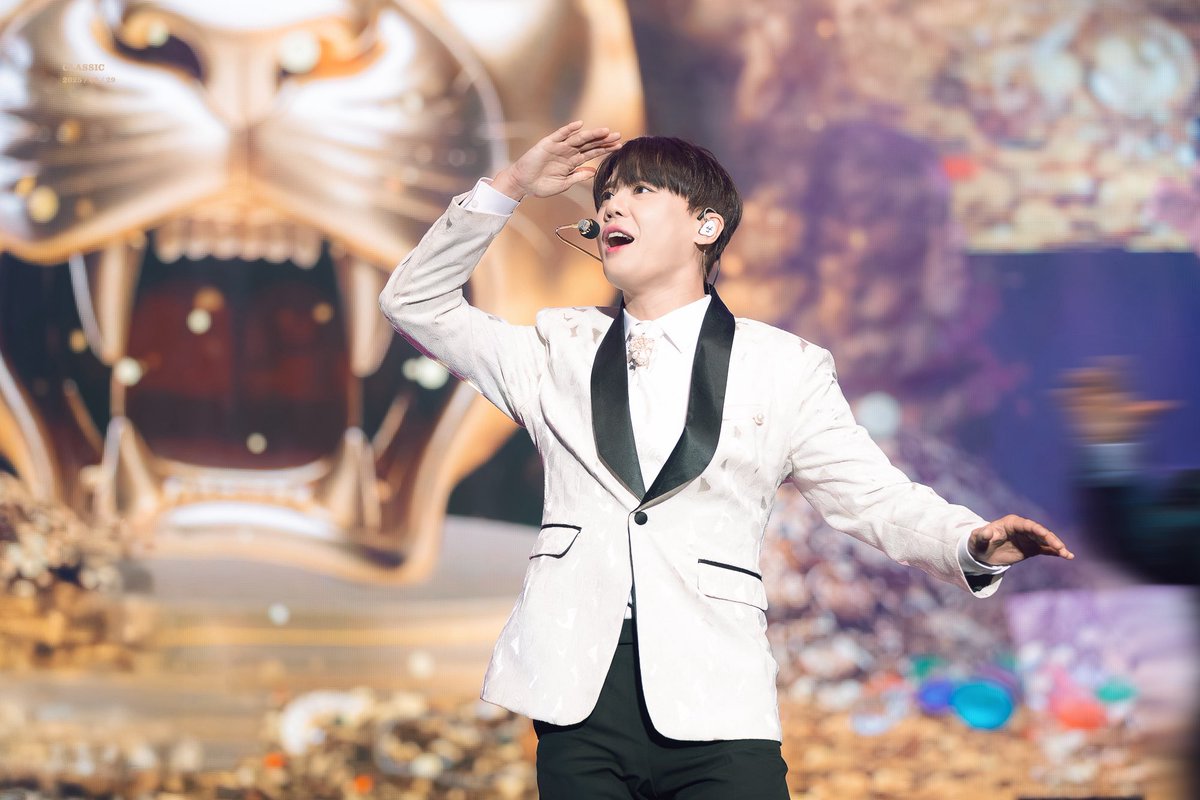 우리 아그라바 왕자님자님자님🩵💛 
#XIA #김준수